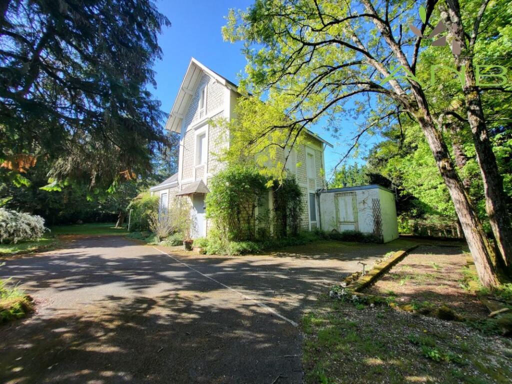 Main image of property: Poitou-Charentes, Charente-Maritime, Bussac-sur-Charente