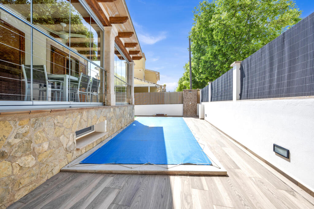 Main image of property: 07180, Son Ferrer, Spain