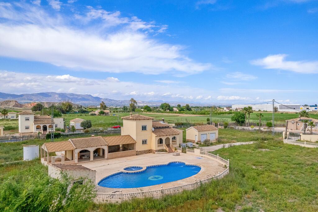 Main image of property: Valencia, Alicante, Callosa de Segura