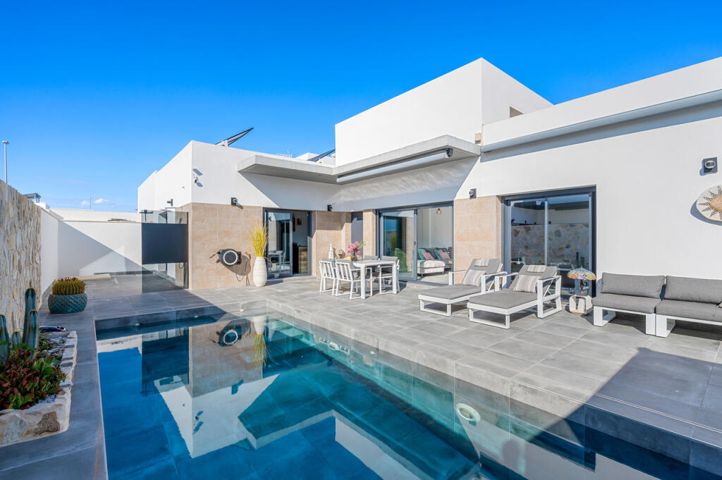 Main image of property: Valencia, Alicante, Daya Nueva