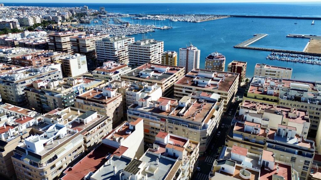 Main image of property: Valencia, Alicante, Torrevieja