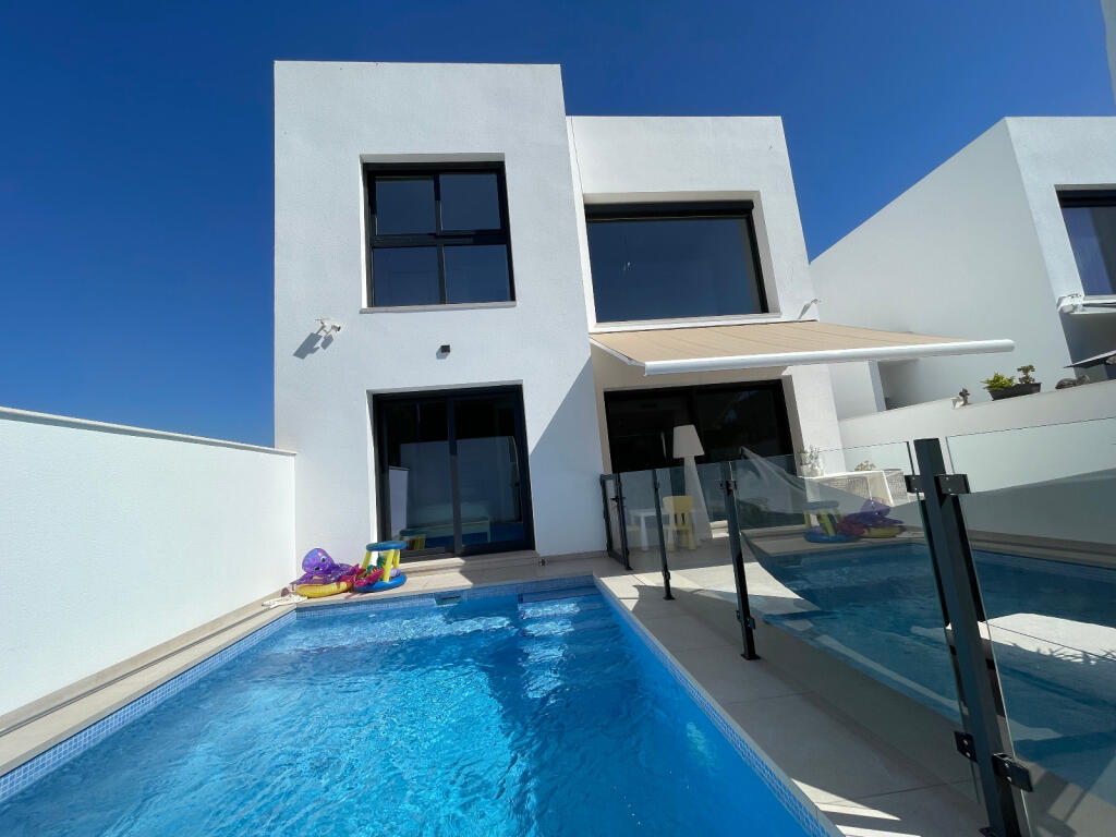 Main image of property: Valencia, Alicante, Formentera Del Segura