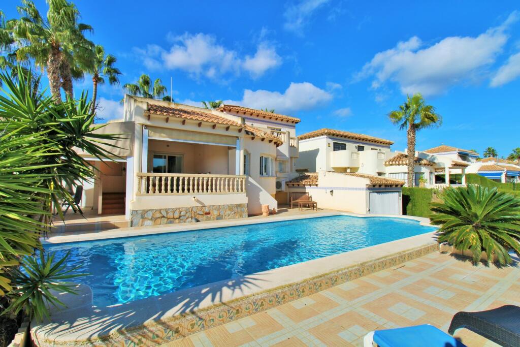 Main image of property: Valencia, Alicante, Villamartin