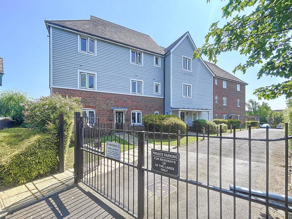 Main image of property: The Lakes, Larkfield, ME20