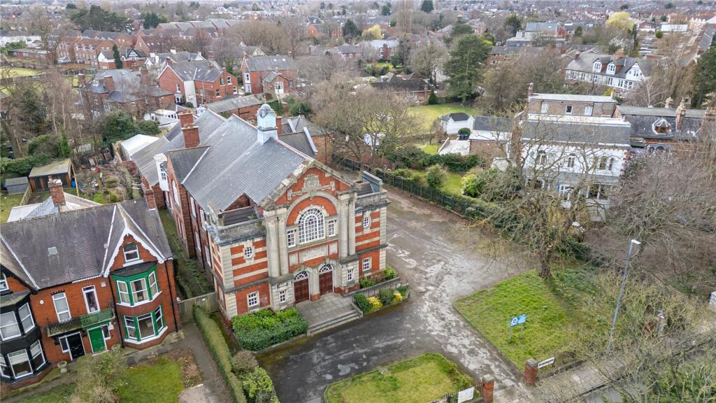 Main image of property: 25 The Avenue, Middlesbrough, TS5