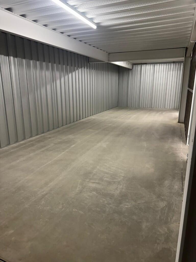 Main image of property: Sheffield Road, Chesterfield, Derbyshire, S41