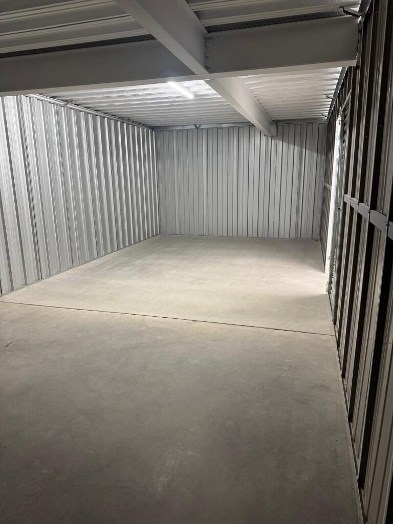 Main image of property: Sheffield Road, Chesterfield, Derbyshire, S41