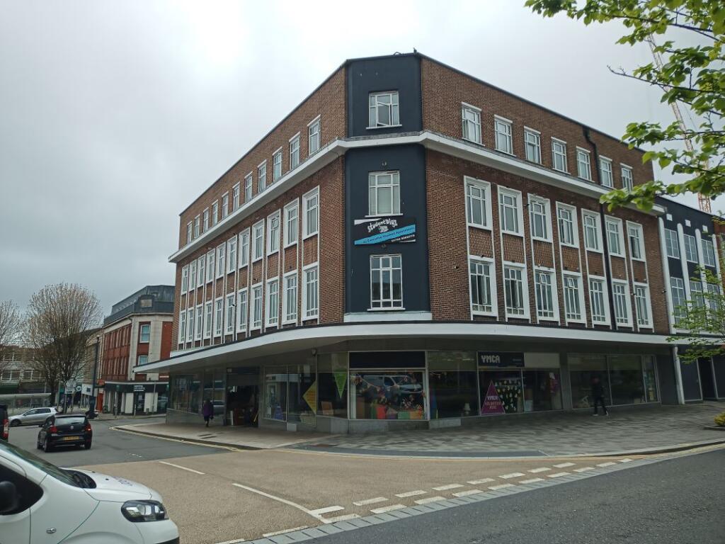 Main image of property: Apartment 21 Portland House, 58-60 The Kingsway, Swansea, West Glamorgan, SA1 5HN