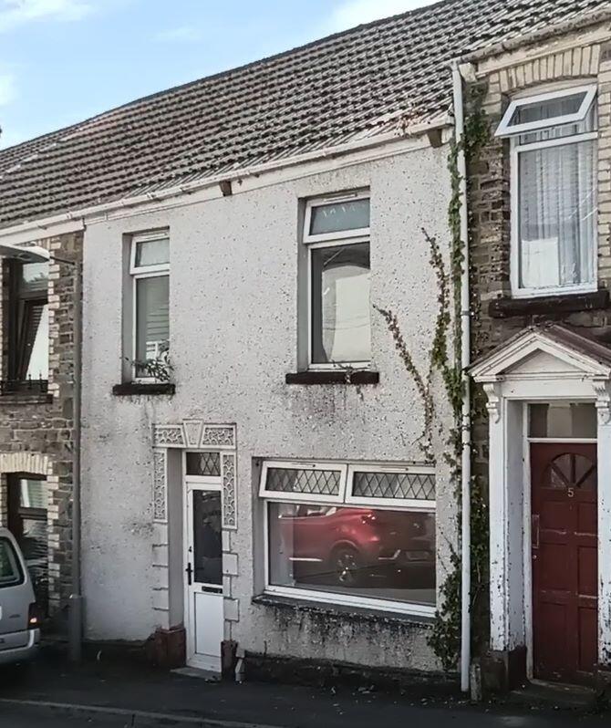 Main image of property: 4 Pleasant Street, Morriston, Swansea, West Glamorgan, SA6 6HJ