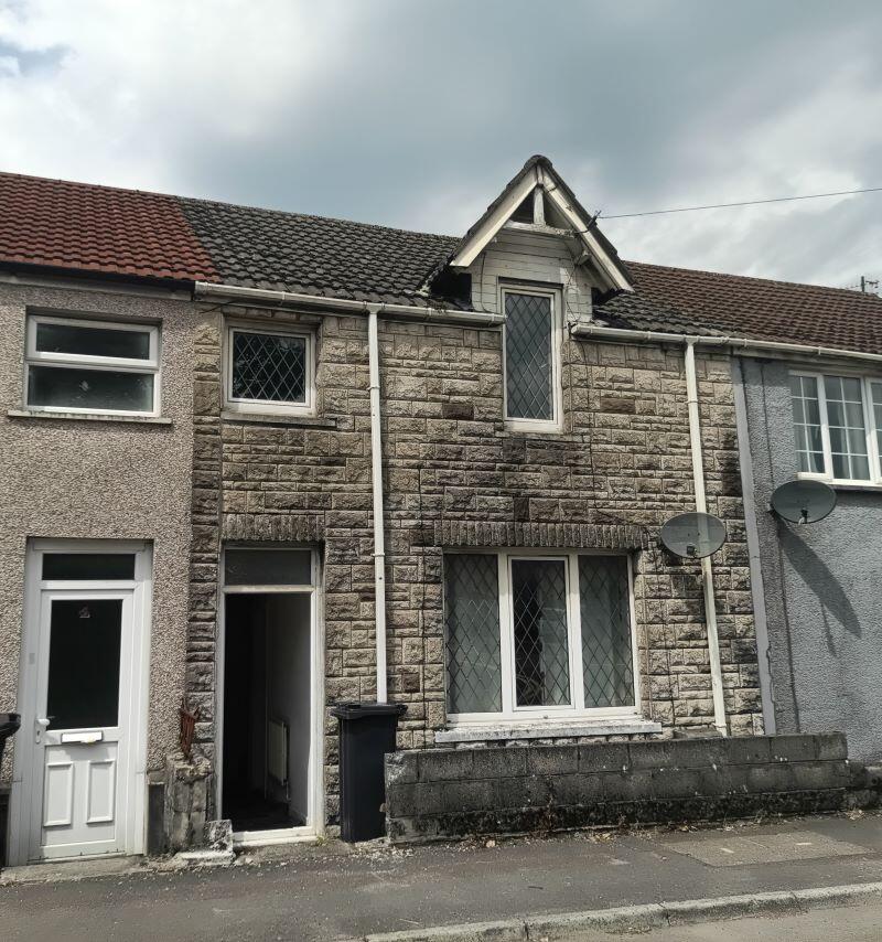 Main image of property: 3 Pant Yr Heol, Neath, West Glamorgan, SA11 2HN