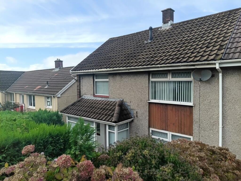 Main image of property: 125 Woodford Road, Blaenymaes, Swansea, West Glamorgan, SA5 5PX
