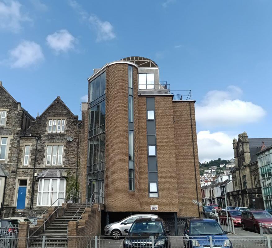 Main image of property: Apartment 18, 154-155 St. Helens Road, Swansea, West Glamorgan, SA1 4DJ