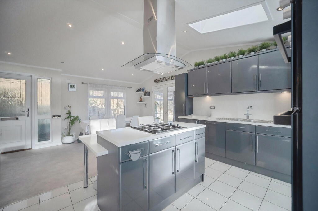 Main image of property: 1 Valley View, Pilgrims Retreat, Hogborn Lane, Harrietsham