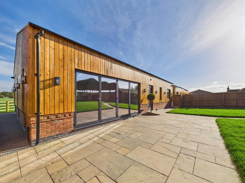 Main image of property: Acresford Road, Netherseal, DE12 8DT