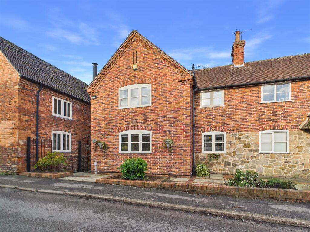 Main image of property: Castle Mews, Melbourne, DE73 8LW