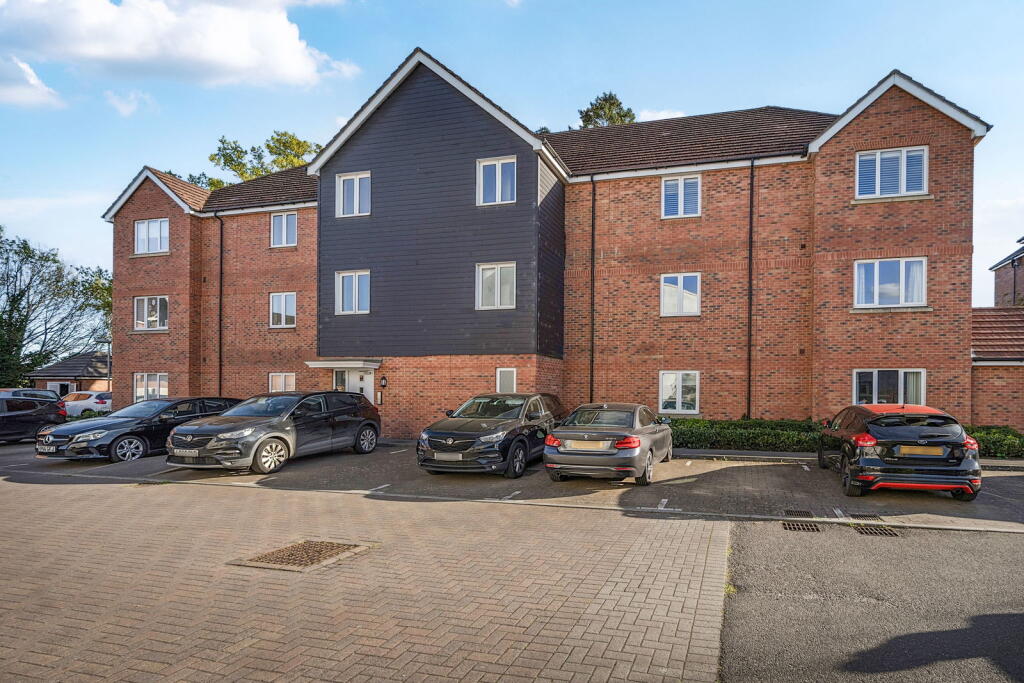 Main image of property: Centrifuge Way, Farnborough, GU14 6GF