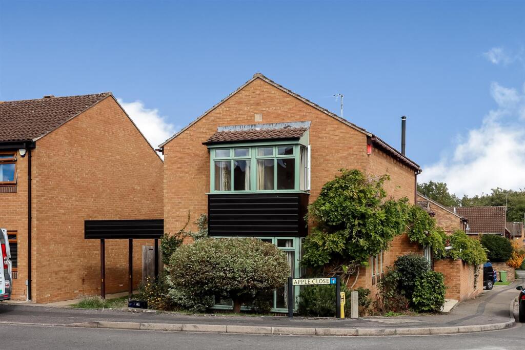 Main image of property: Apple Orchard, Prestbury