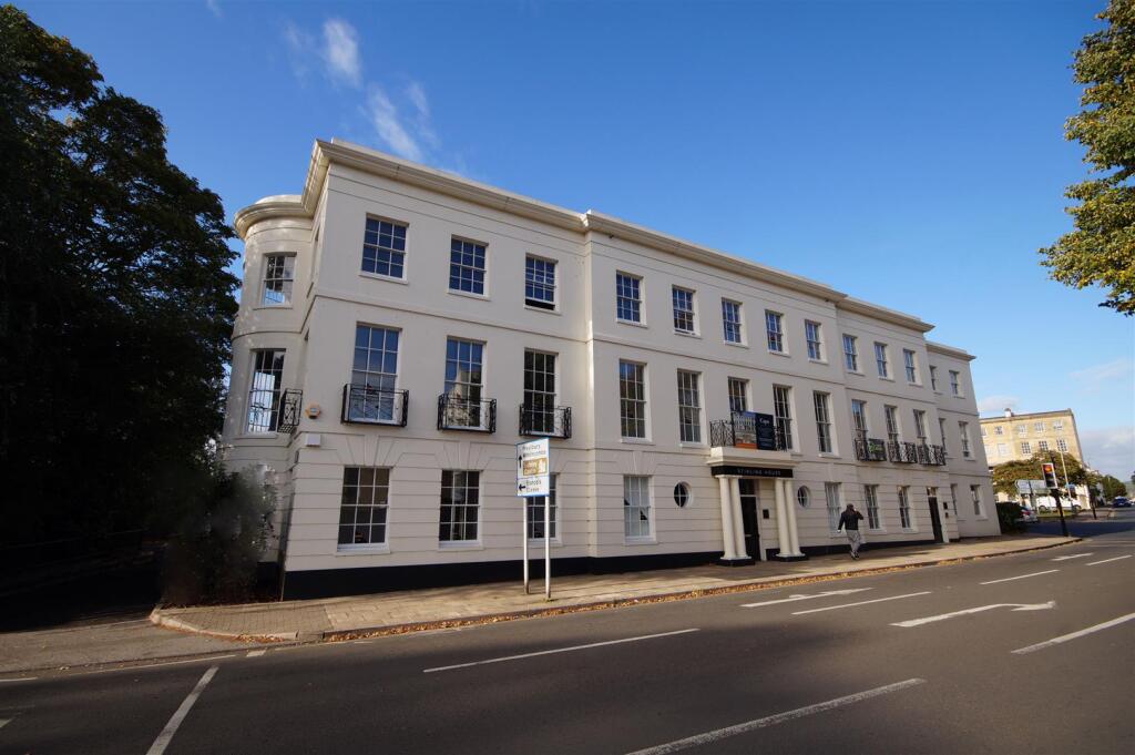 Main image of property: Cheltenham GL53 7FH