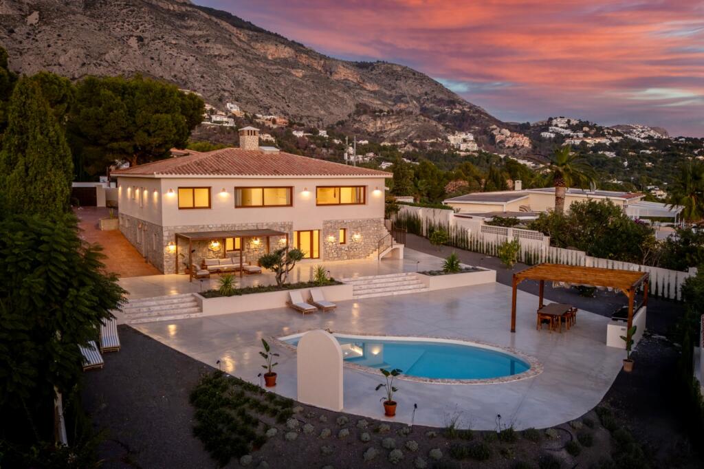 Main image of property: Valencia, Alicante, Altea