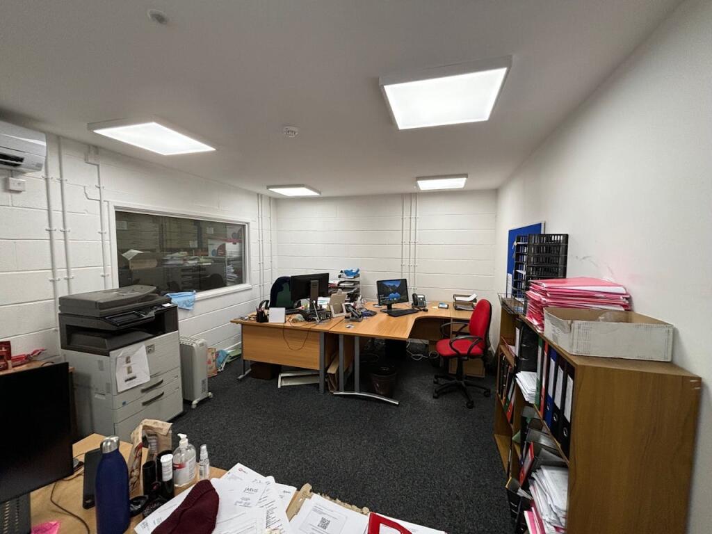 Additional property image - Unit D, De Clare House, Pontygwindy Road, Caerphilly, CF83 3HU