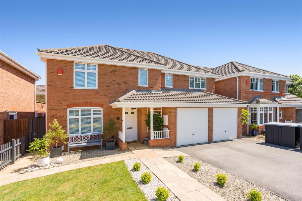 Main image of property: Castell Close, Hilperton