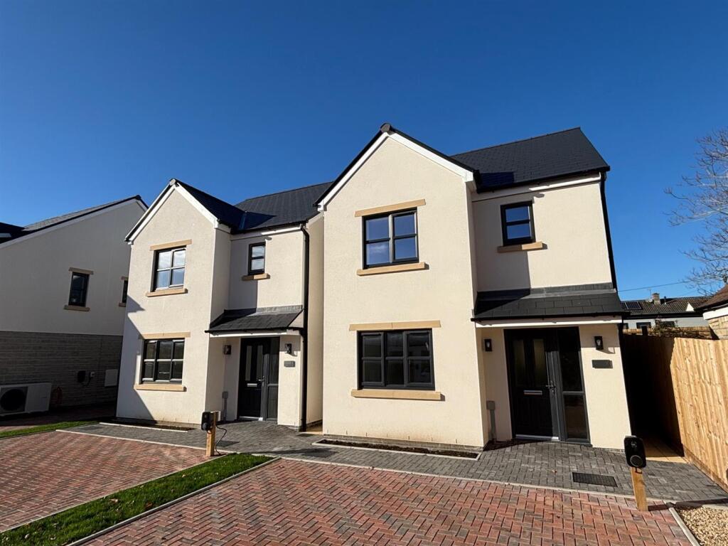 Main image of property: The Robins, Frome