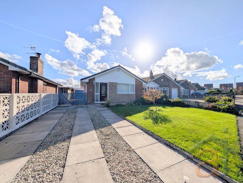Main image of property: To Let - Althorpe Drive, Kew - Two Bedroom Bungalow