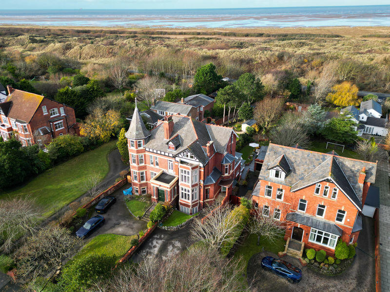 Main image of property: Golf Open 2026 - Westbourne Road, Birkdale - -5 min walk to Golf Open