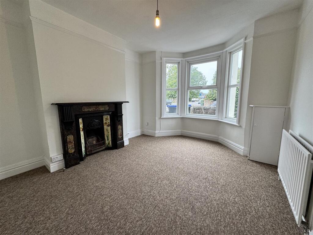 Main image of property: Kingsland Road, Worthing, West Sussex