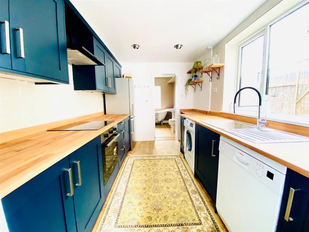 Main image of property: Holmesdale Road, SE25