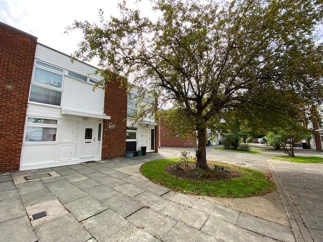 Main image of property: Brierley Close SE25 