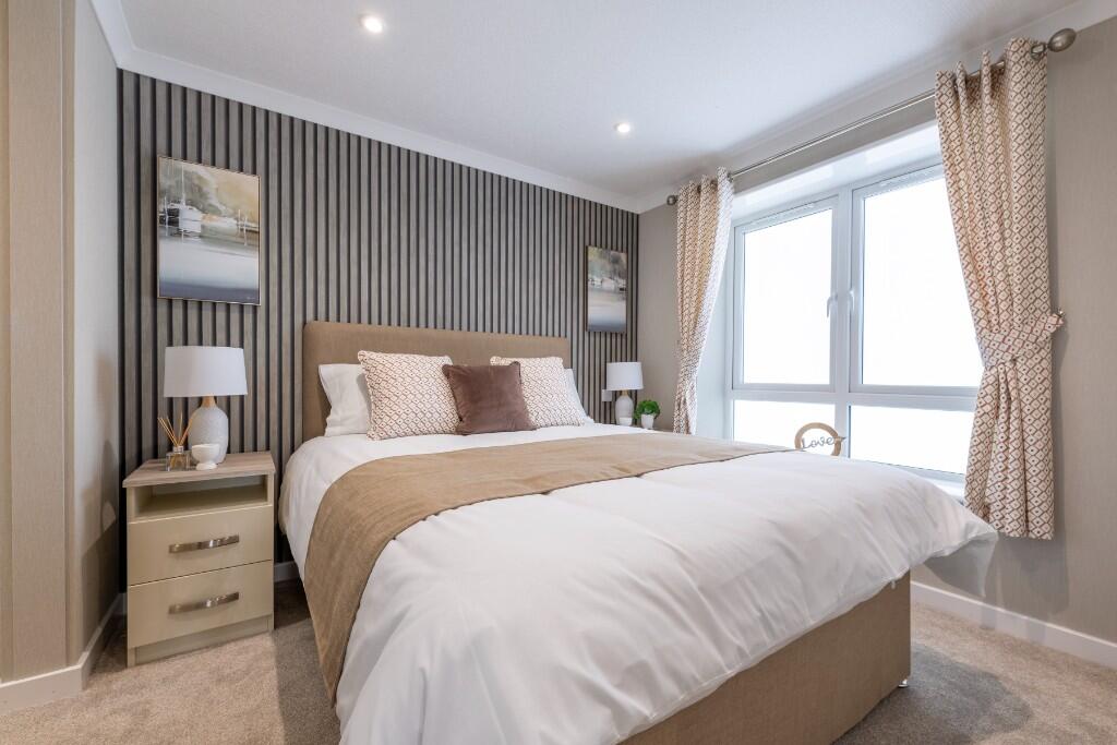 Additional property image - Higher Lane,
Salterforth,
Colne,
BB185SH