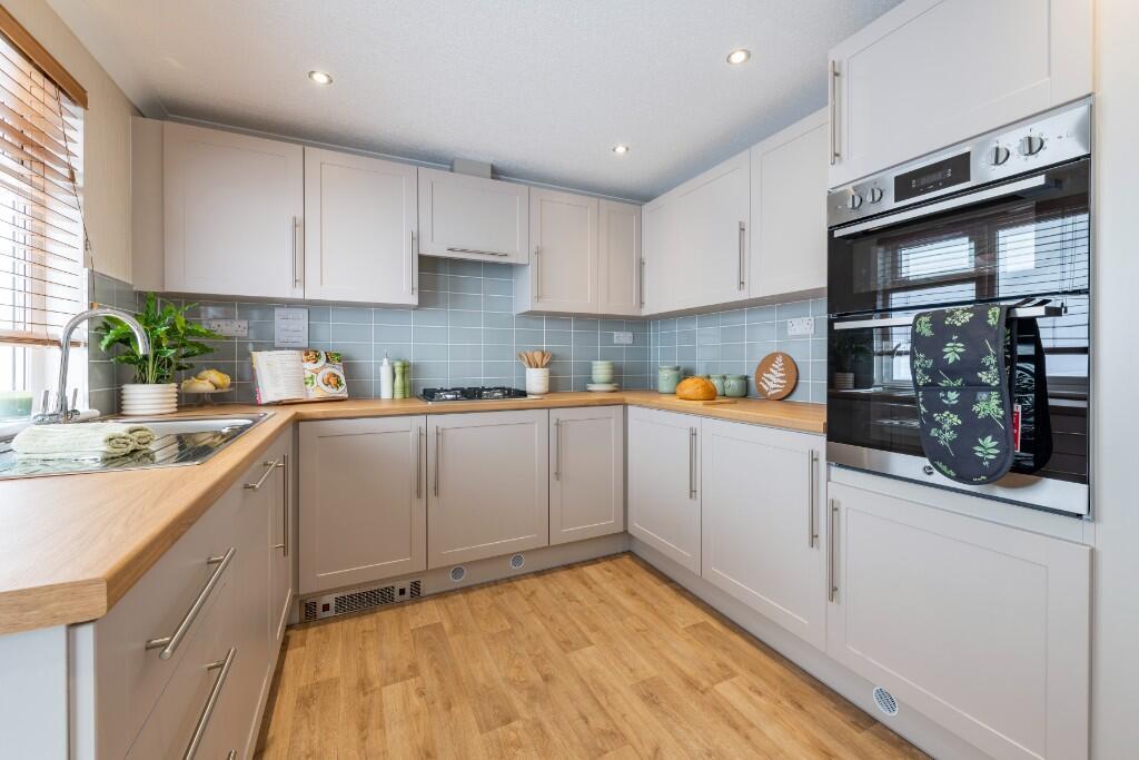 Main image of property: Reading, 
Berkshire, 
RG4 8TN