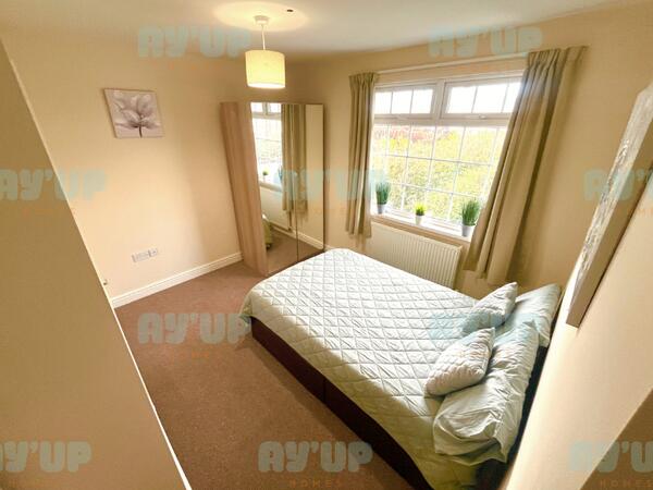 Main image of property: Room 4, 27 Doncaster Lane DN6 7QP