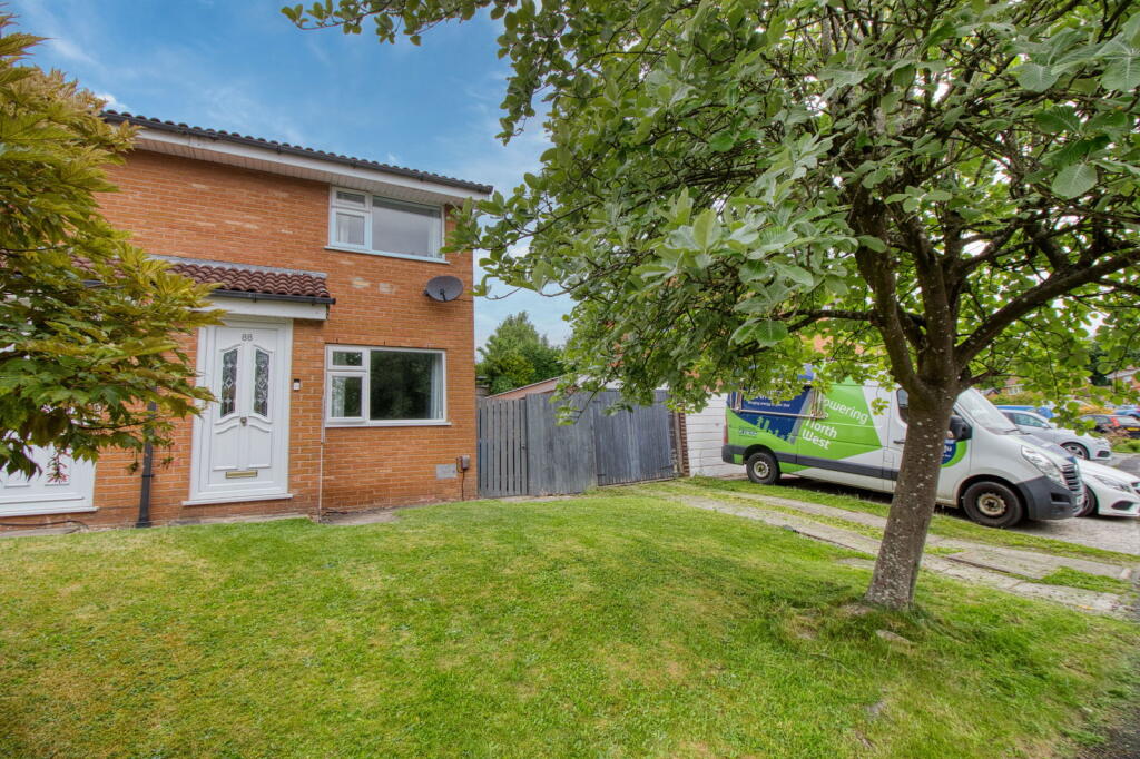 Main image of property: Clover Field, Clayton-le-Woods, Chorley, PR6 7RX