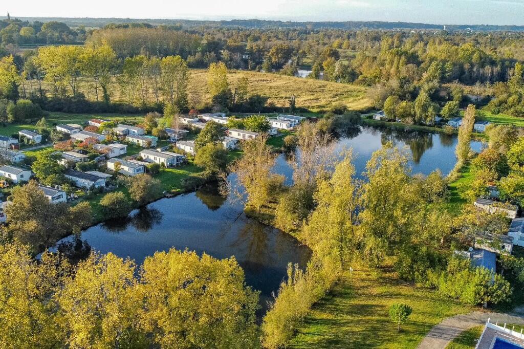 Main image of property: Coutras, Gironde, Aquitaine