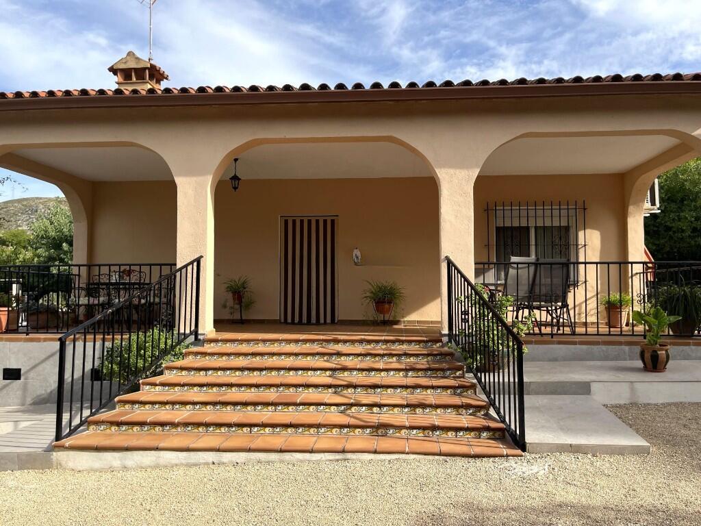 Main image of property: Ontinyent, Valencia, Valencia