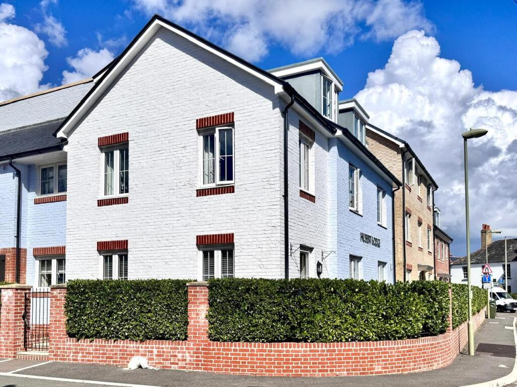 Main image of property: South Street, Hythe