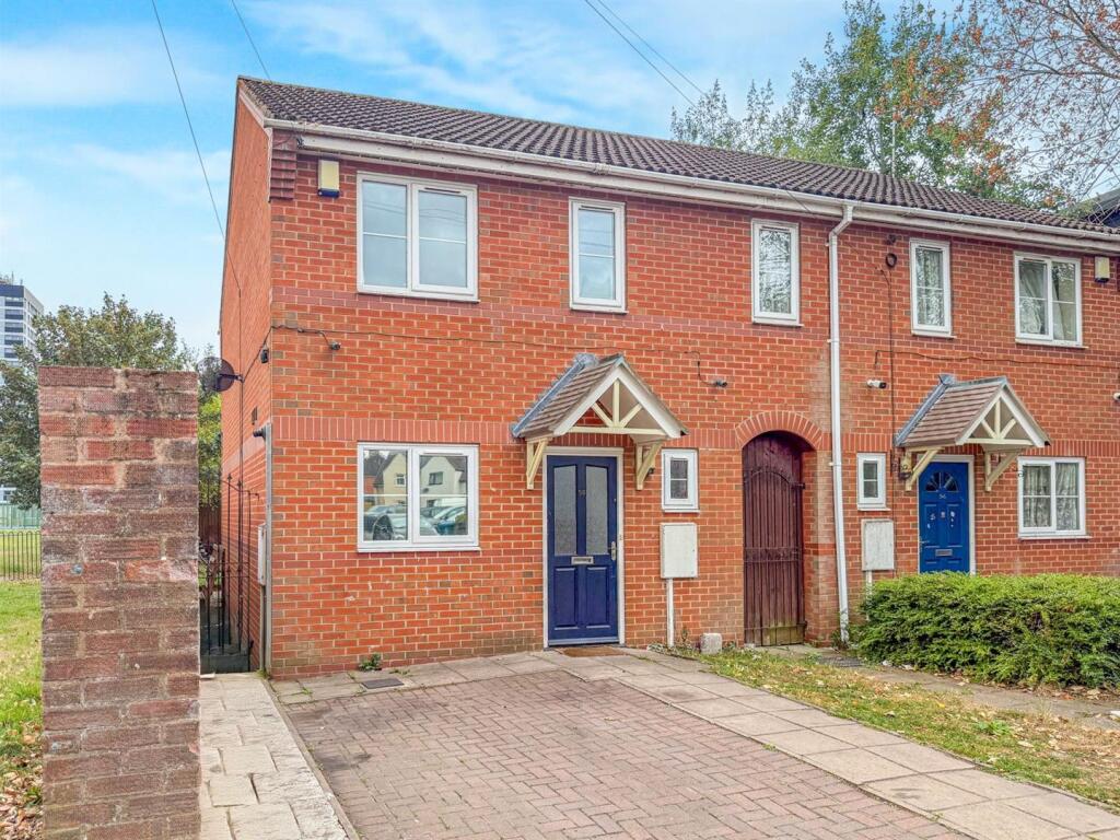 3 bedroom semi-detached house