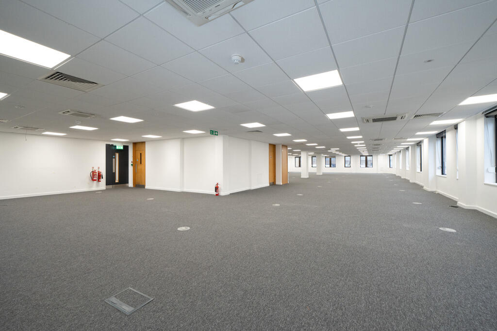 Additional property image - Galago House, 163 Brighton Road, Coulsdon, Surrey, CR5 2NH