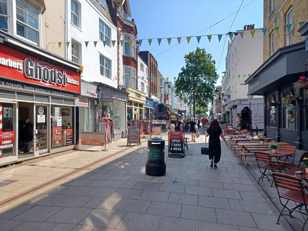 Additional property image - 11 Warwick Street, Worthing, West Sussex, BN11 3DF