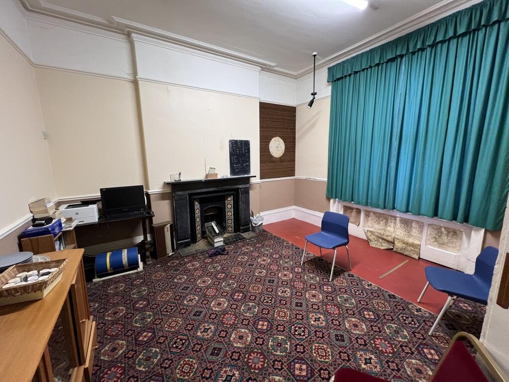 Additional property image - 161 Brigstock Road, Thornton Heath, Surrey, CR7 7JP