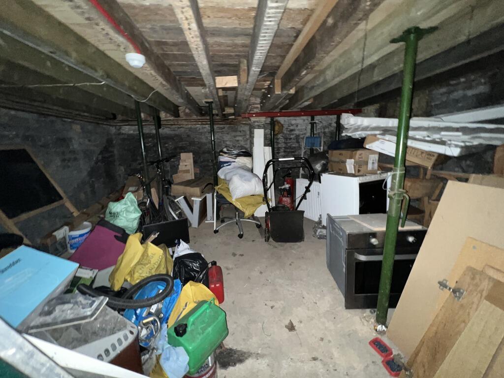 Additional property image - 161 Brigstock Road, Thornton Heath, Surrey, CR7 7JP