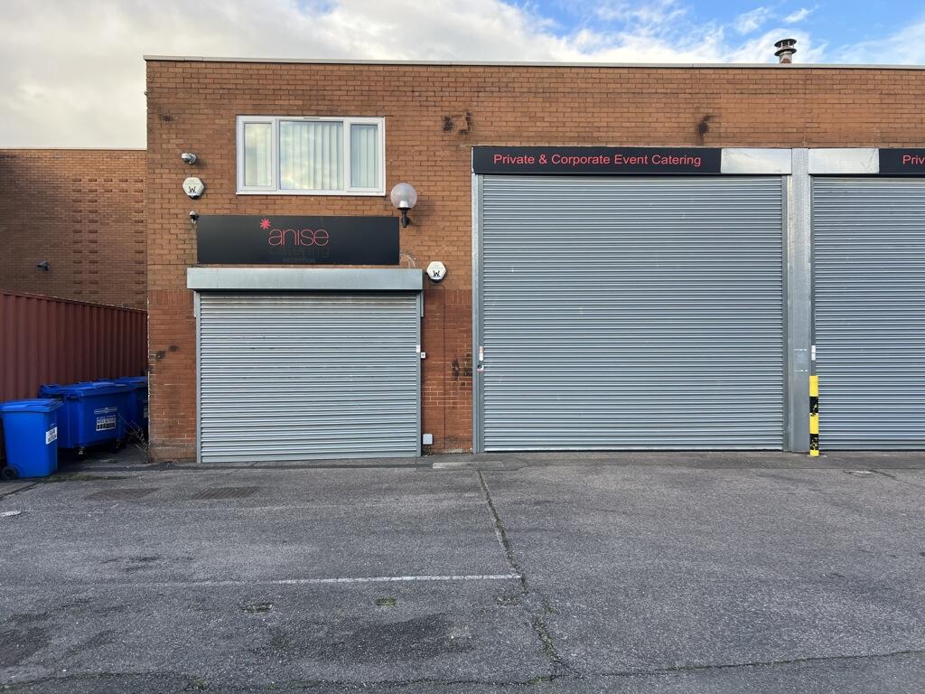 Main image of property: Unit 5, Rutherford Way Industrial Estate, Rutherford Way, Crawley, West Sussex, RH10 9LN