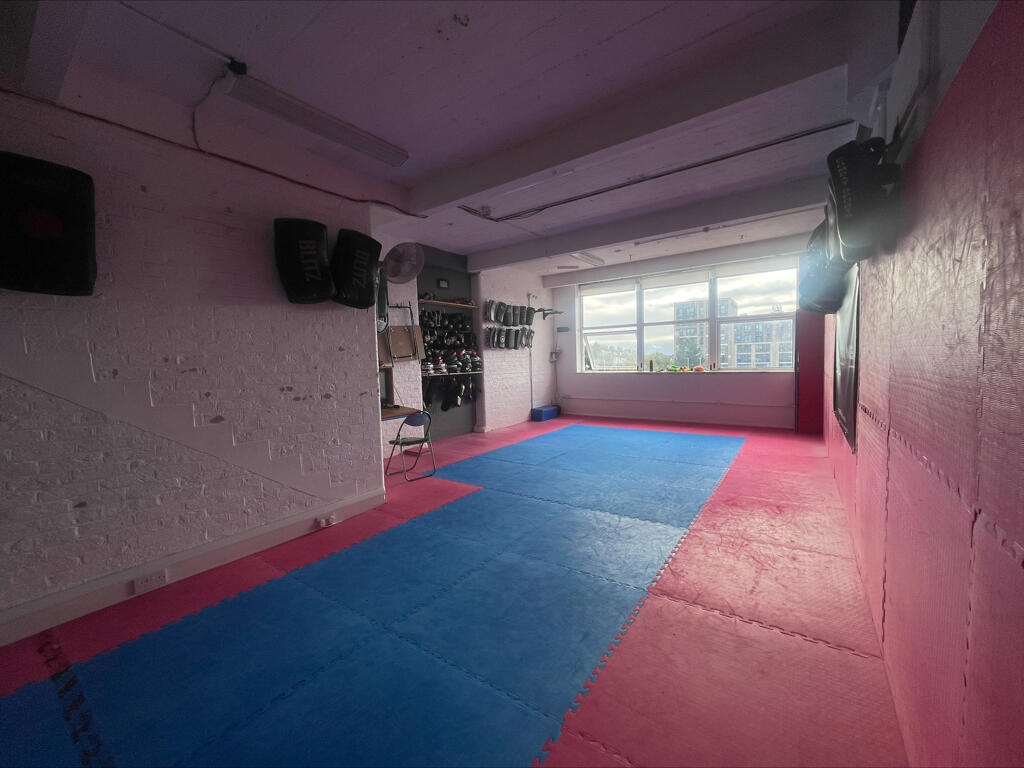 Additional property image - Unit 9 Hove Business Centre, Fonthill Road, Hove, East Sussex, BN3 6HA