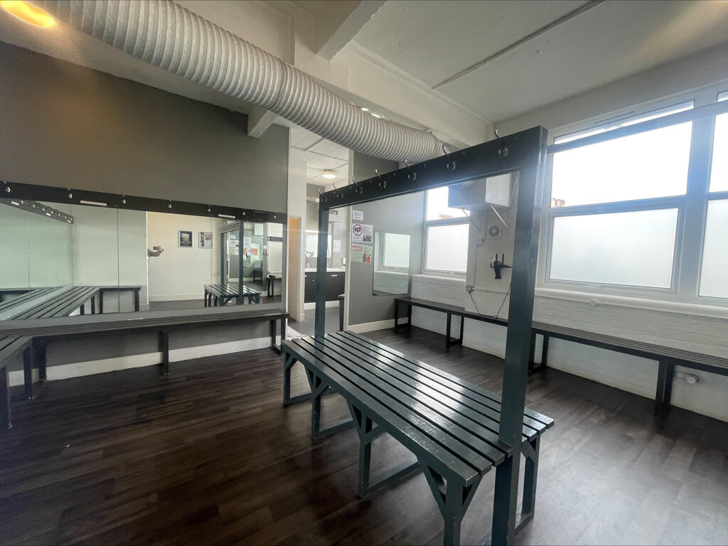 Additional property image - Unit 9 Hove Business Centre, Fonthill Road, Hove, East Sussex, BN3 6HA
