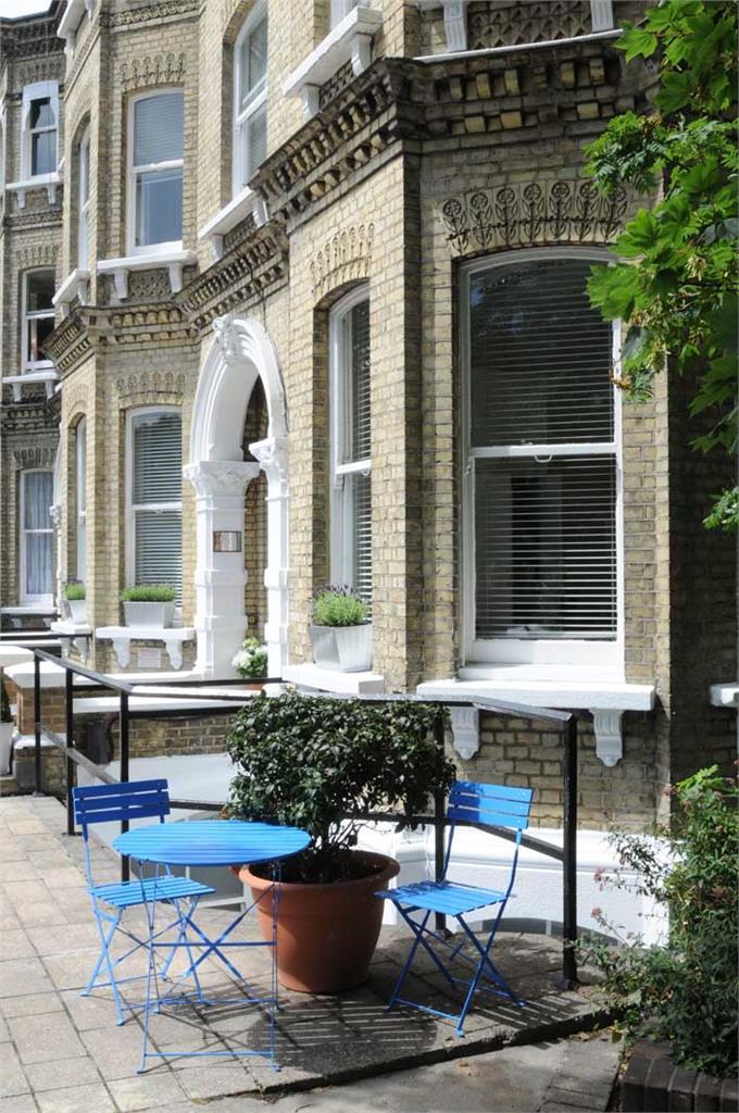 Additional property image - 18 Cromwell Road, Hove, East Sussex BN3 3EW