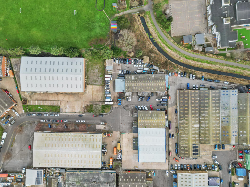Additional property image - 2a & 2b Birch Close, Eastbourne, Eastbourne BN23 6PE