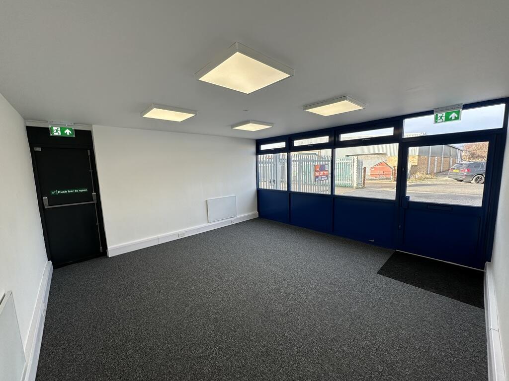 Additional property image - 2a & 2b Birch Close, Eastbourne, Eastbourne BN23 6PE