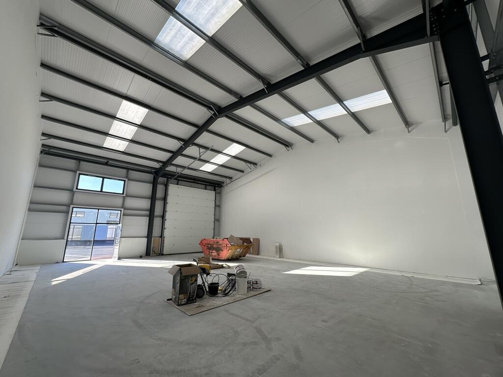 Additional property image - Block E, Swallow Enterprise Park, Diamond Drive, Lower Dicker, Hailsham, East Sussex, BN27 4EL